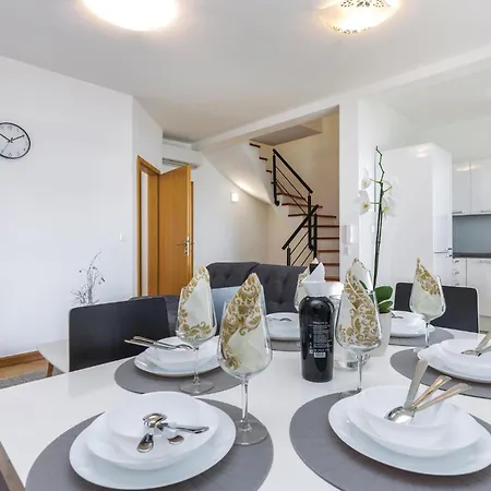 Cozy In With Kitchen *