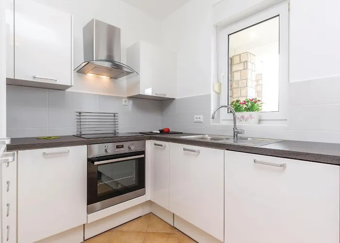 3 Bedroom In *